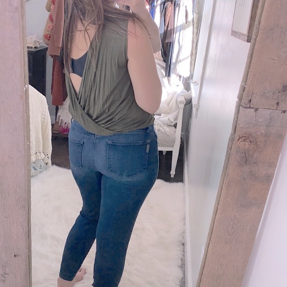 Lulus small olive green top - Picture 4 of 7